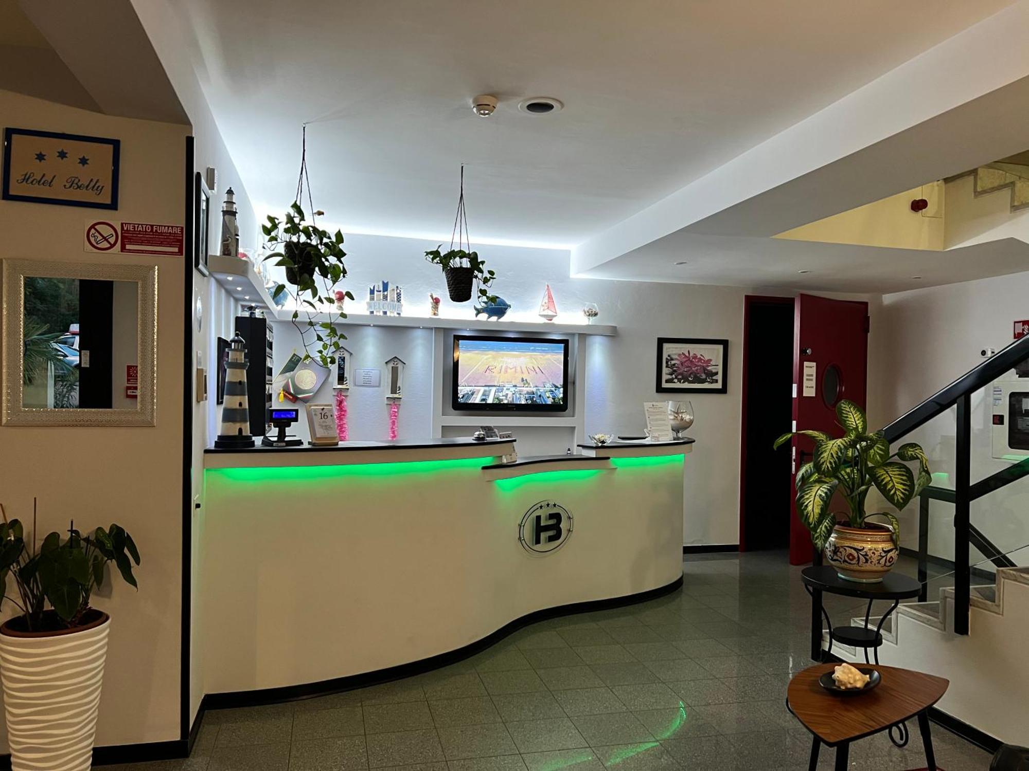 Hotel Betty Personal Style And Beach Village Rimini Exterior foto